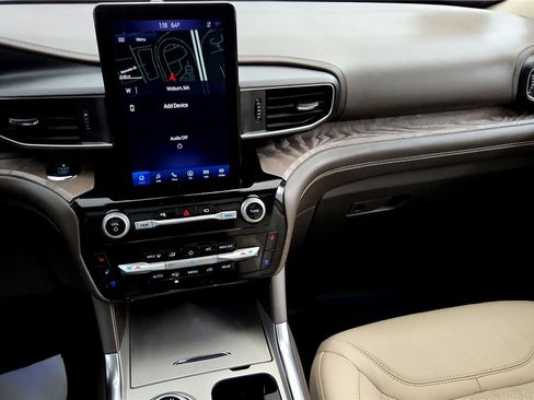 Used 2021 Ford Explorer Platinum w/ Equipment Group 601A image 31