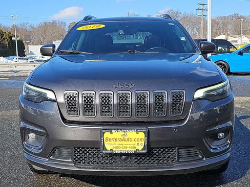 Used 2019 Jeep Cherokee High Altitude image 2