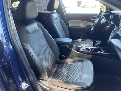 Used 2024 Chevrolet Trax LT w/ Driver Confidence Package FWD image 15