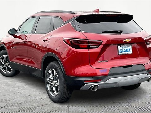 New 2026 Chevrolet Blazer LT image 3