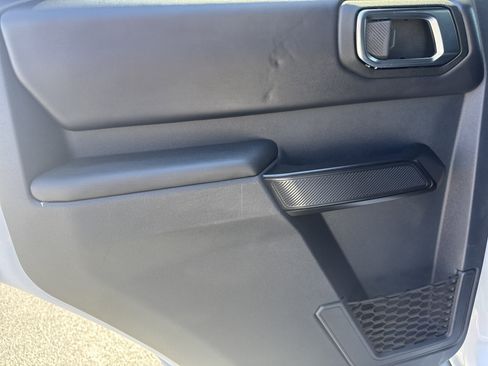 Certified 2025 Ford Bronco Outer Banks AWD/4WD image 26