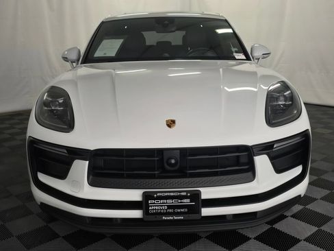 Certified 2024 Porsche Macan AWD/4WD image 10