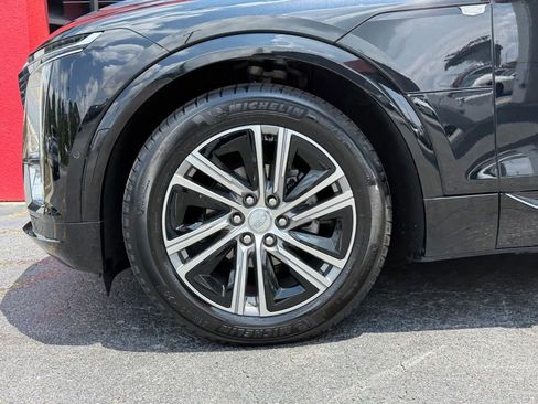 Used 2024 Cadillac Lyriq Luxury AWD/4WD image 4