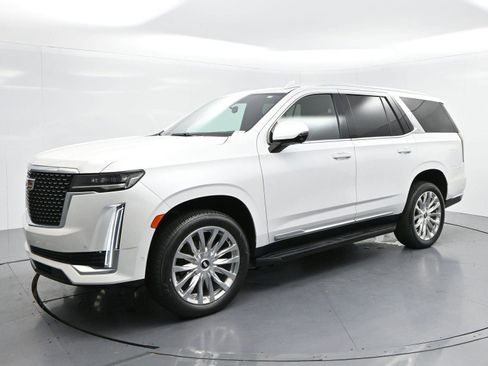Used 2023 Cadillac Escalade Premium Luxury AWD/4WD image 3