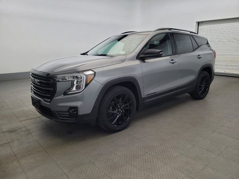 Used 2023 GMC Terrain SLT w/ Elevation Edition AWD/4WD image 2