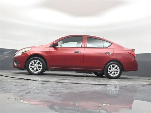 Used 2018 Nissan Versa SV w/ SV Special Edition Package image 42