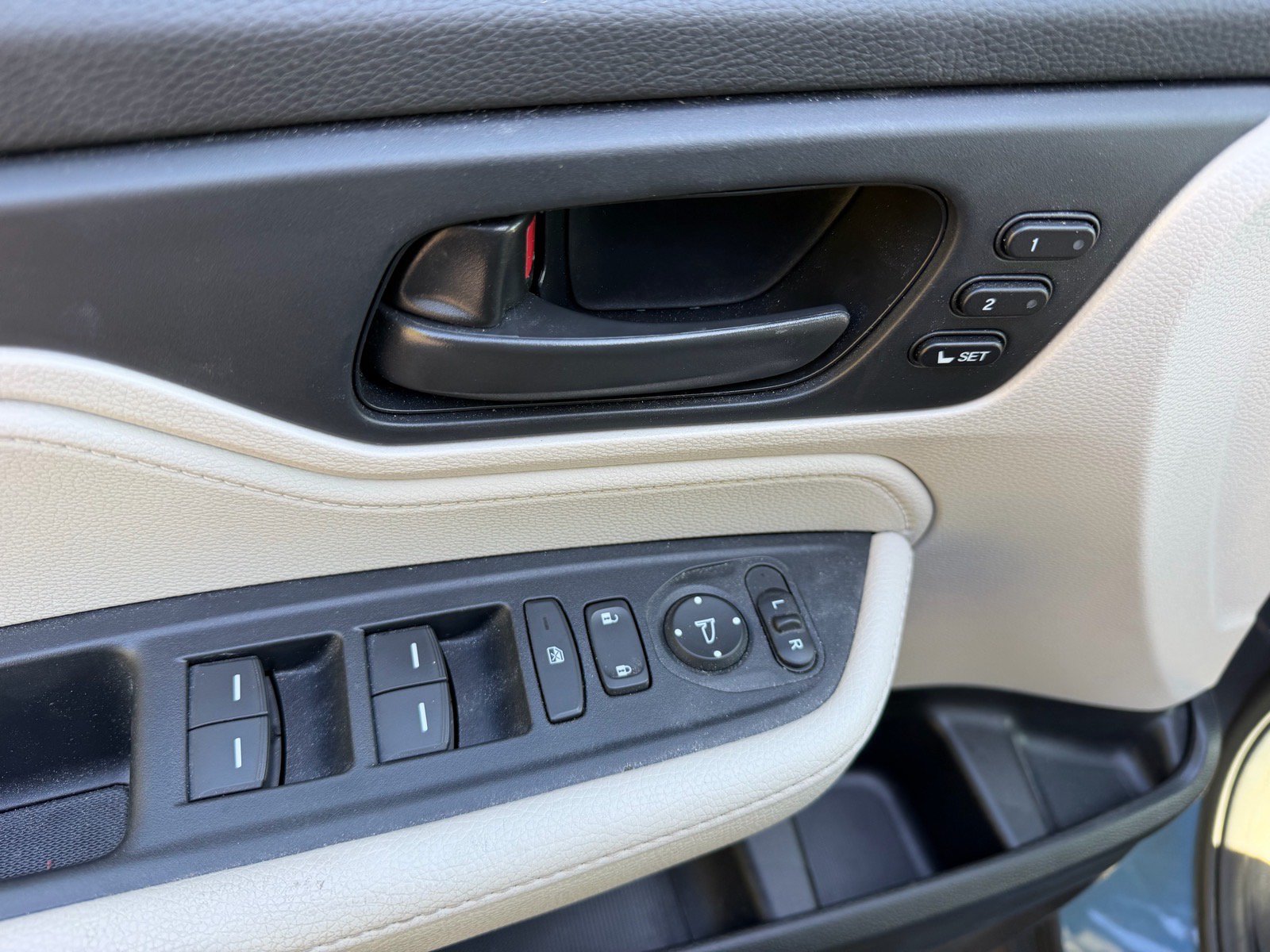 Used 2025 Honda Odyssey EX-L image 20
