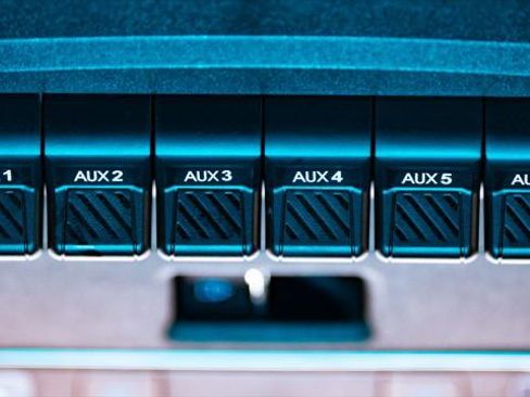 Used 2025 Ford F150 Lariat w/ Equipment Group 501A Mid image 18