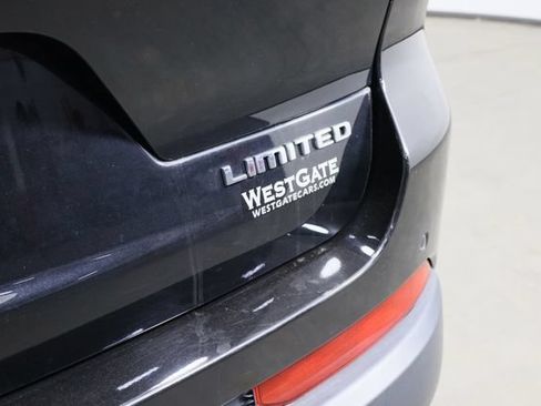 Used 2021 Jeep Grand Cherokee L Limited AWD/4WD image 39