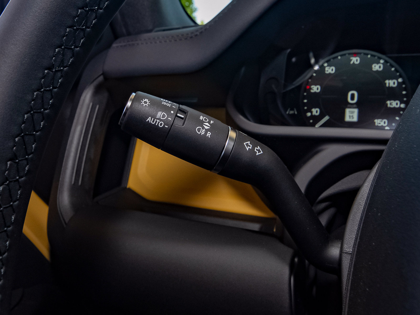 New 2026 Land Rover Defender 110 AWD/4WD image 12