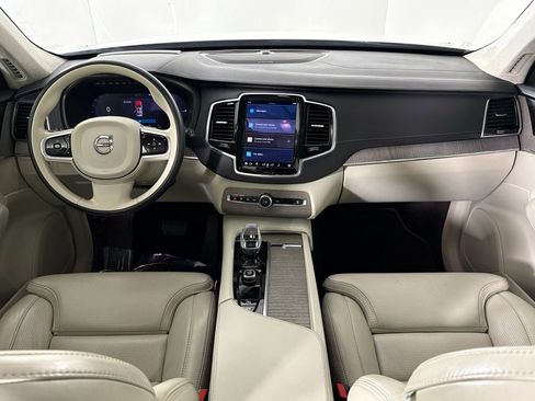 Used 2023 Volvo XC90 T8 Ultimate w/ Lounge Package AWD/4WD image 32