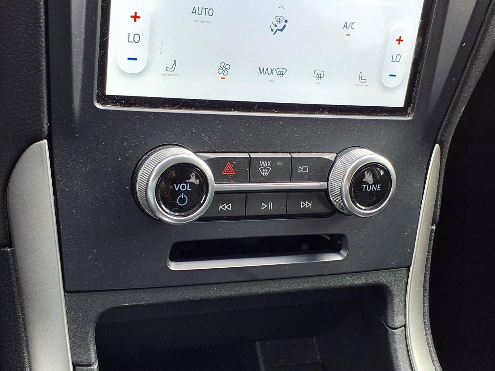 Used 2022 Ford Edge SEL w/ Convenience Package AWD/4WD image 19