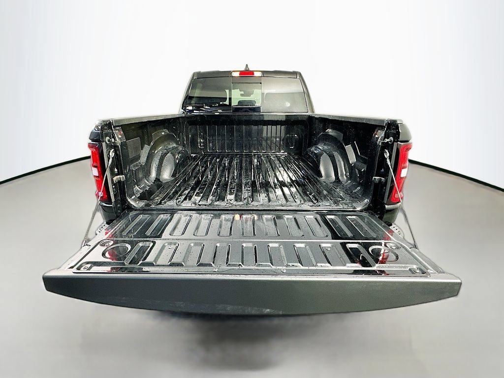 New 2026 RAM 1500 Warlock AWD/4WD image 15