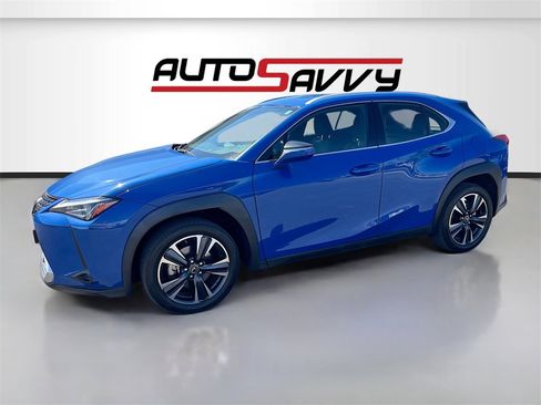 Used 2022 Lexus UX 200 image 3