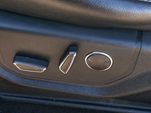 Used 2018 Ford F150 Lariat w/ Equipment Group 502A Luxury image 21