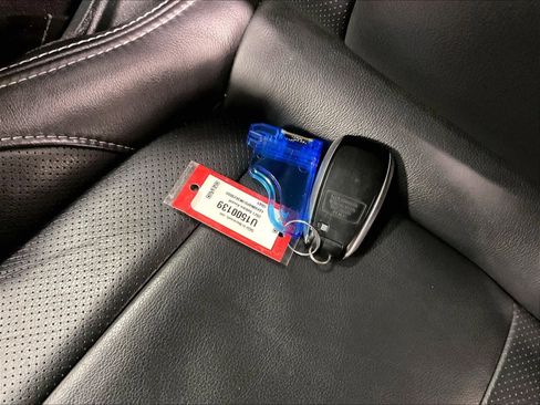 Used 2021 Subaru Ascent Limited w/ Technology Package image 31