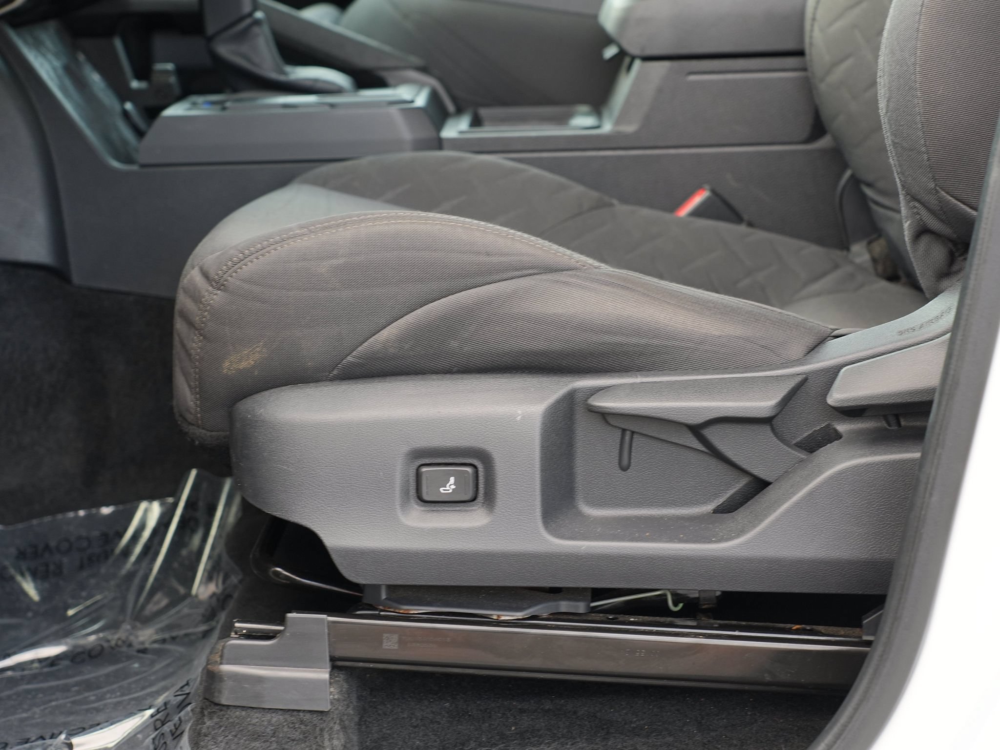 Used 2025 Toyota Tacoma SR RWD image 15