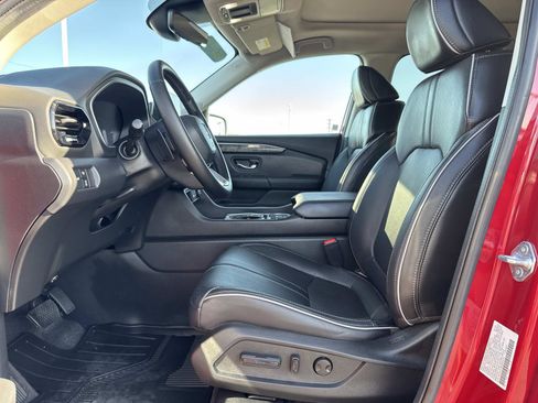 Used 2023 Honda Pilot Elite image 21