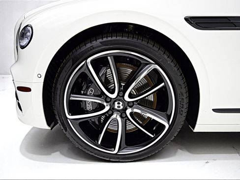 Used 2024 Bentley Flying Spur Azure AWD/4WD image 46