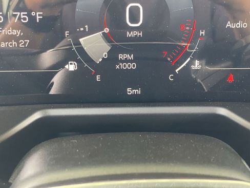 New 2026 GMC Acadia Elevation image 12