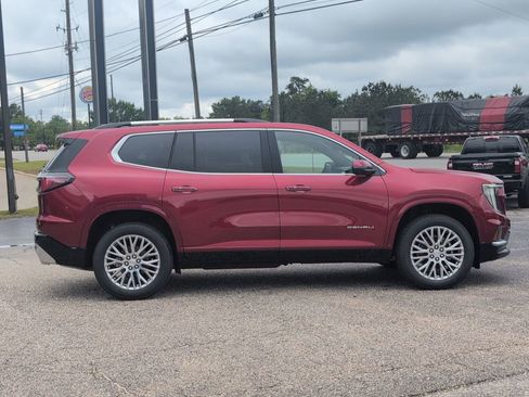New 2026 GMC Acadia Denali FWD image 7