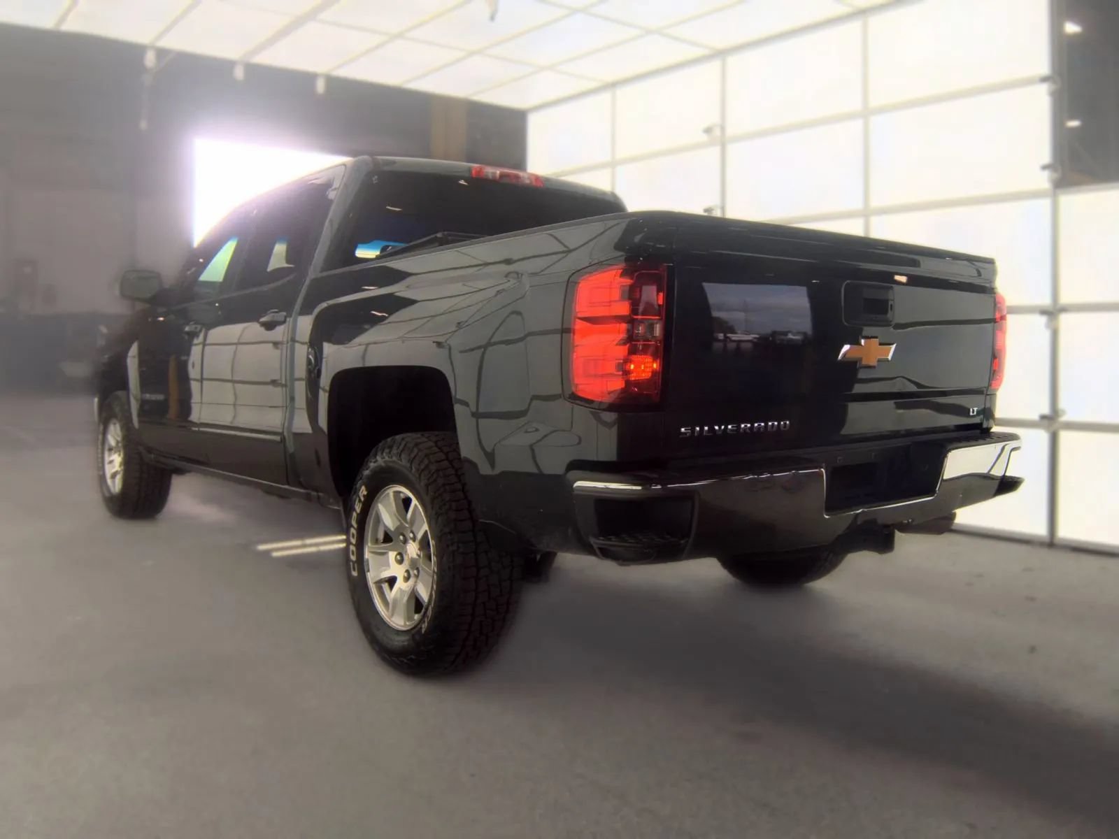 Used 2017 Chevrolet Silverado 1500 LT w/ All Star Edition RWD image 7