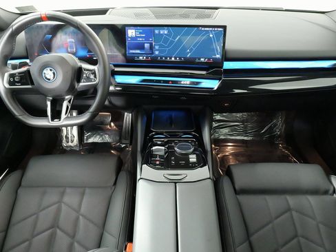 Used 2025 BMW i5 M60 image 61