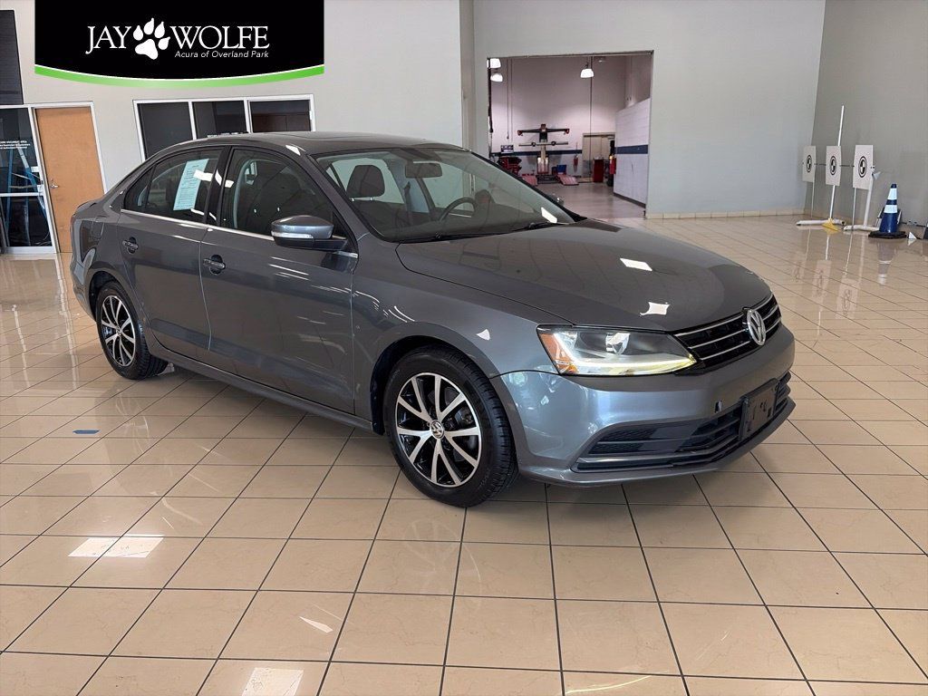 Used 2017 Volkswagen Jetta SE FWD 360° Tour