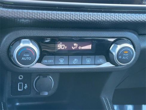 Used 2019 Nissan Kicks SV image 22