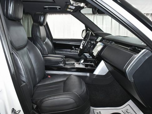 Used 2024 Land Rover Range Rover SE image 57