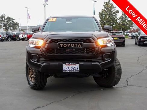 Certified 2023 Toyota Tacoma 4x4 Double Cab image 3