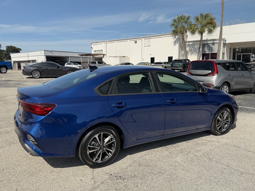 Certified 2024 Kia Forte LXS FWD image 5