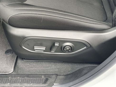 New 2025 Jeep Grand Cherokee Laredo w/ Luxury Tech Group I image 31