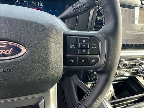 New 2025 Ford F250 Lariat w/ FX4 Off-Road Package image 33