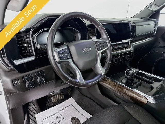 Used 2023 Chevrolet Silverado 1500 RST w/ Z71 Off-Road Package AWD/4WD image 9