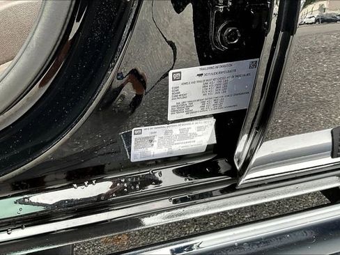 Used 2023 GMC Sierra 1500 SLT w/ SLT Convenience Package image 34