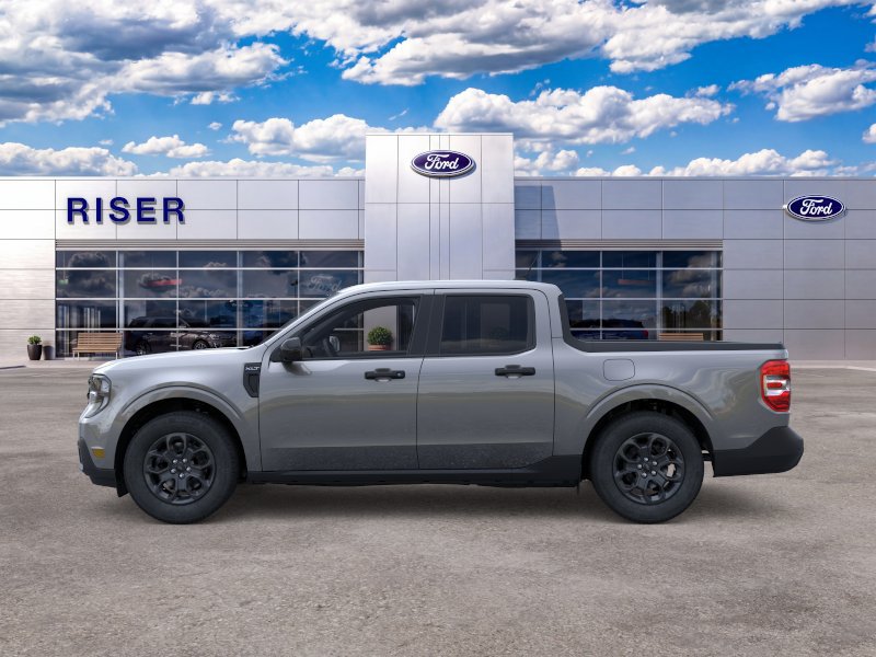 New 2026 Ford Maverick XLT w/ XLT Luxury Package FWD image 3