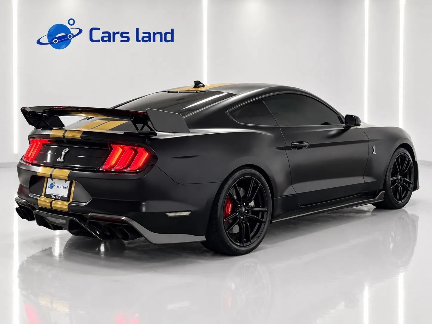 Used 2022 Ford Mustang Shelby GT500 w/ Technology Package RWD image 3