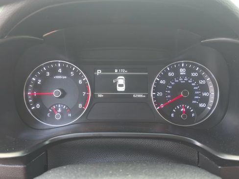 Used 2024 Kia Forte LXS FWD image 13
