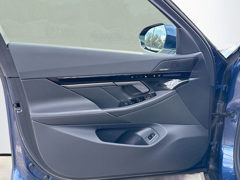 Used 2026 BMW 530i image 23