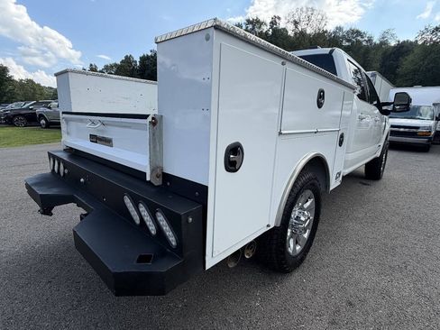 Used 2022 Ford F350 Lariat w/ Lariat Value Package AWD/4WD image 5