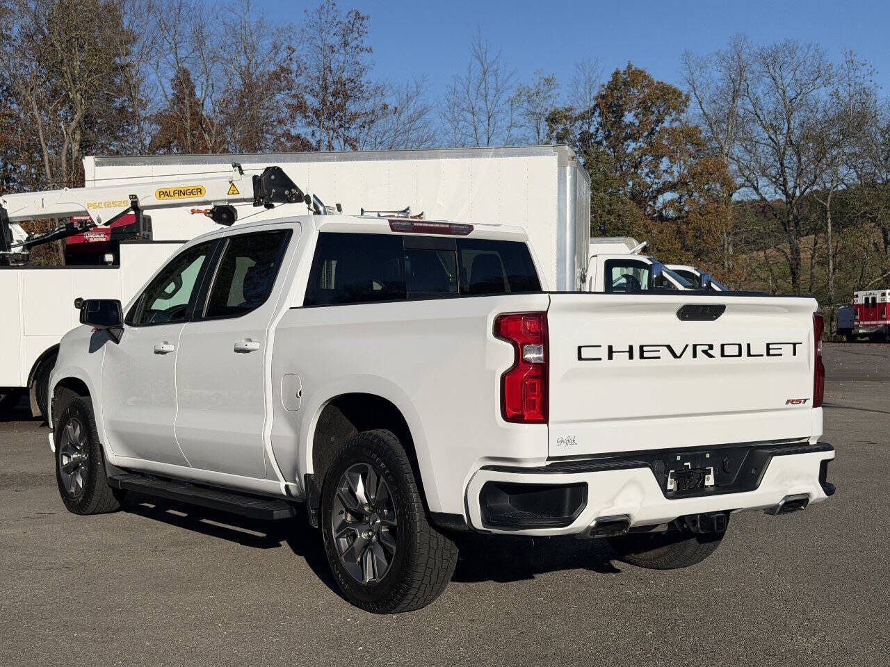 Used 2019 Chevrolet Silverado 1500 RST AWD/4WD image 2