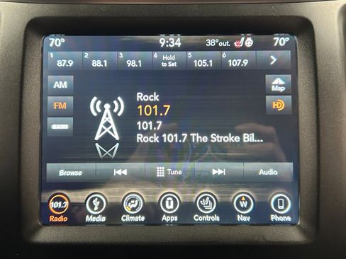 Used 2019 Jeep Cherokee Trailhawk image 5