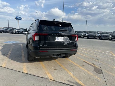 New 2026 Ford Explorer Active image 7