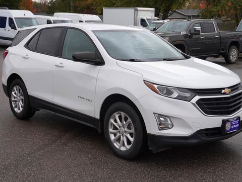 Used 2021 Chevrolet Equinox LS w/ LS Convenience Package AWD/4WD image 7