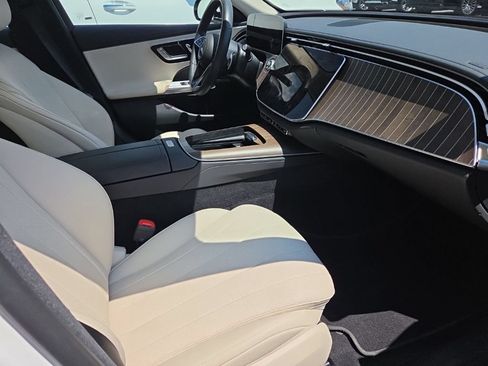 Used 2026 Mercedes-Benz E 350 Sedan image 12