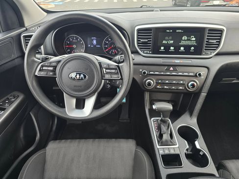 Used 2022 Kia Sportage LX AWD/4WD image 14