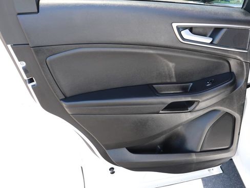 Used 2024 Ford Edge SEL AWD/4WD image 13