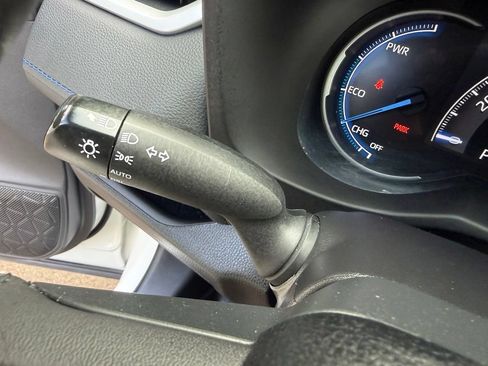 Used 2022 Toyota RAV4 XSE AWD/4WD image 31