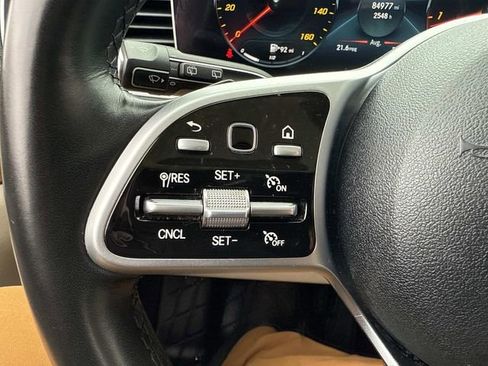 Used 2022 Mercedes-Benz GLE 350 4MATIC image 34